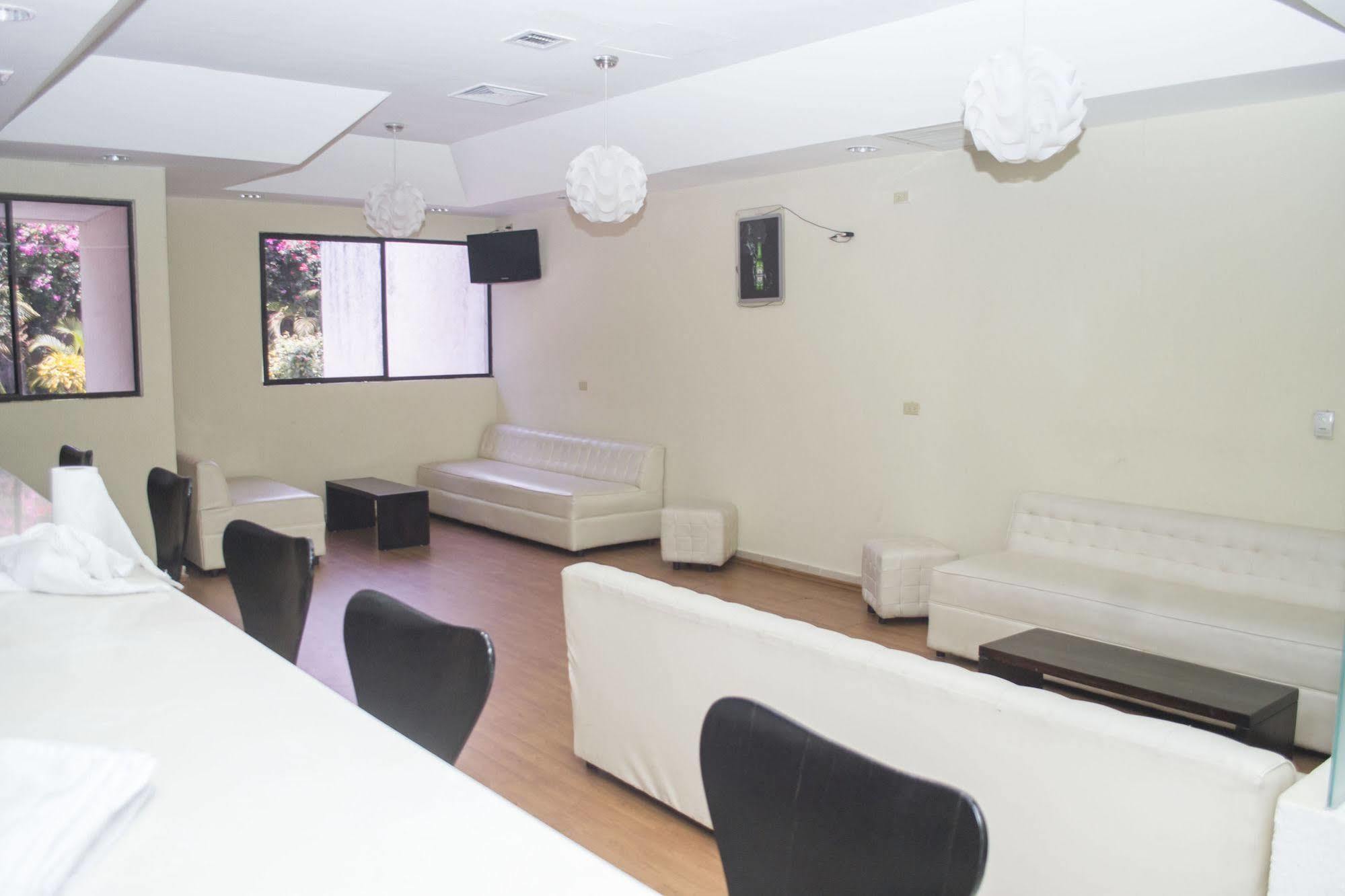 Farallones Hotel Chinandega Ngoại thất bức ảnh