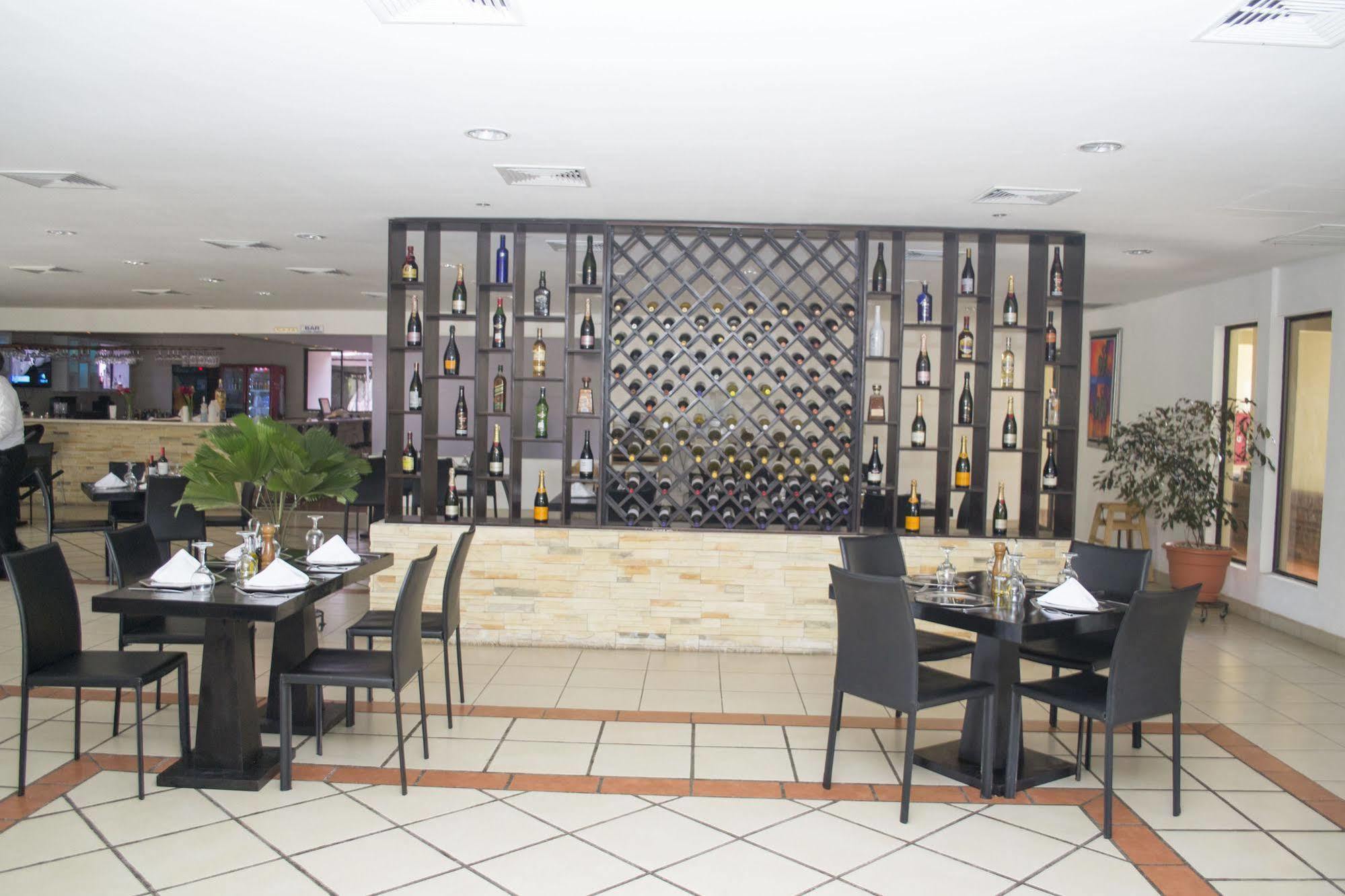 Farallones Hotel Chinandega Ngoại thất bức ảnh