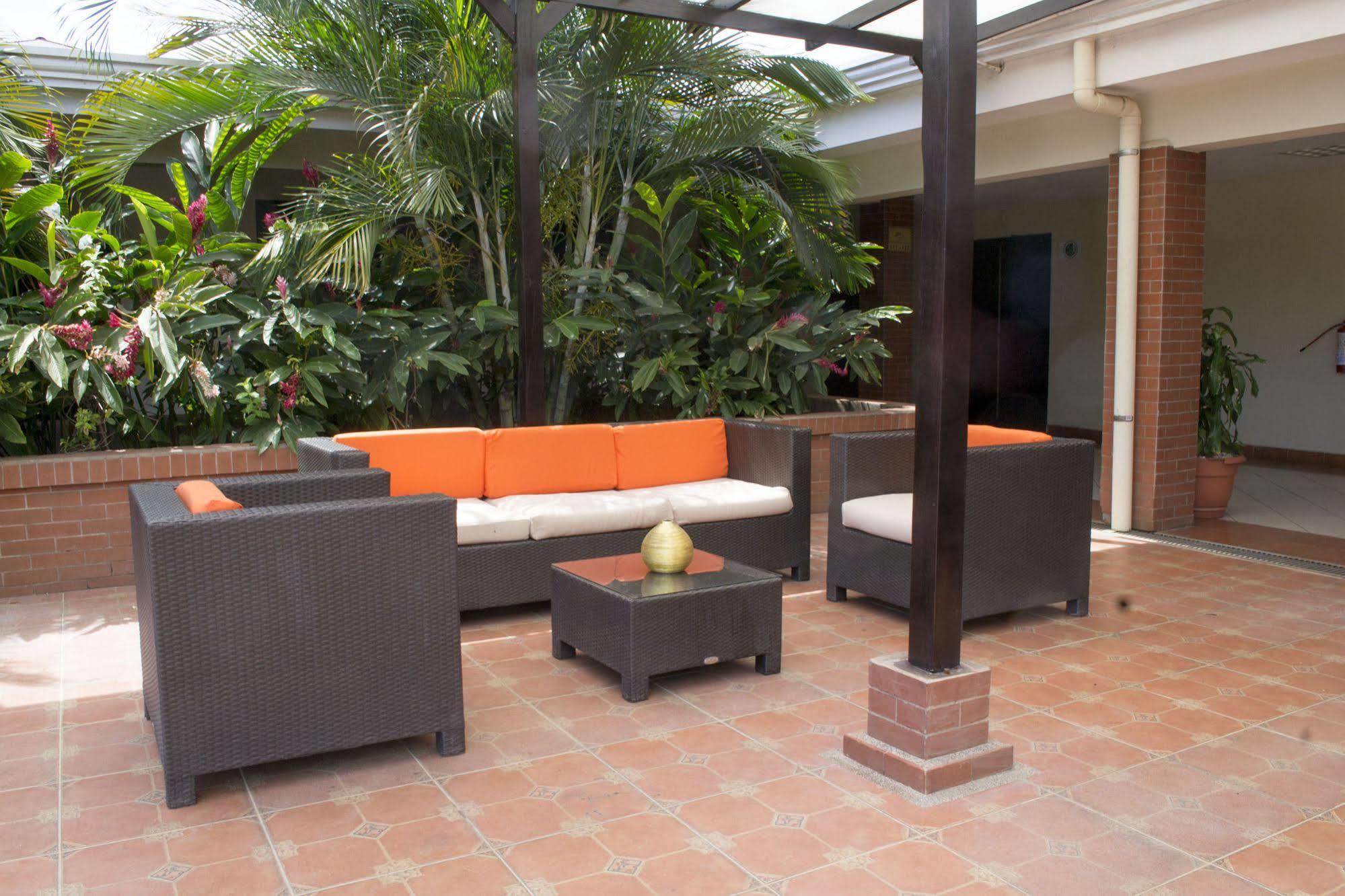 Farallones Hotel Chinandega Ngoại thất bức ảnh