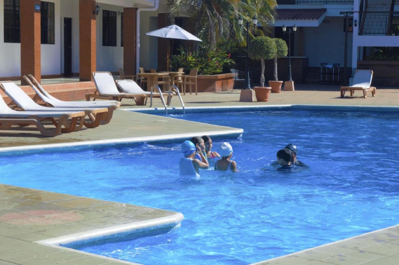 Farallones Hotel Chinandega Ngoại thất bức ảnh